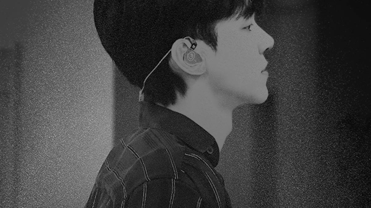 カン・インス、初のアコースティックライブ「2026年のドアを開ける素敵なイベント」