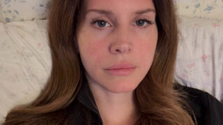 ラナ・デル・レイ、新曲「White Feather Hawk Tail Deer Hunter」をリリース!ミュージック・ビデオは明日公開