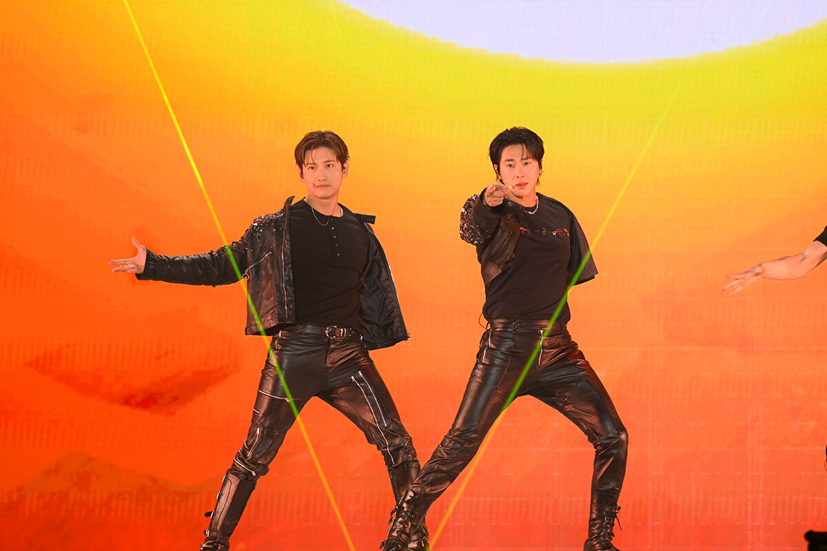 東方神起 (C) 田中聖太郎写真事務所