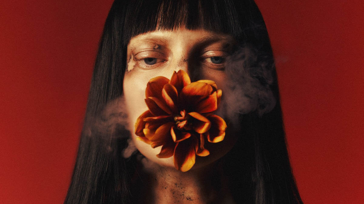 ティギ・ホーク、日本に拠点を移し新章始動！新曲「Pyro」リリース！