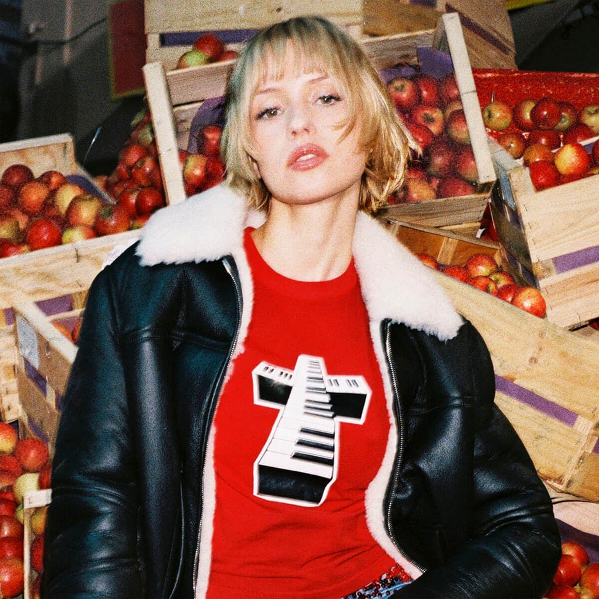 Angèle「What You Want feat. Justice」