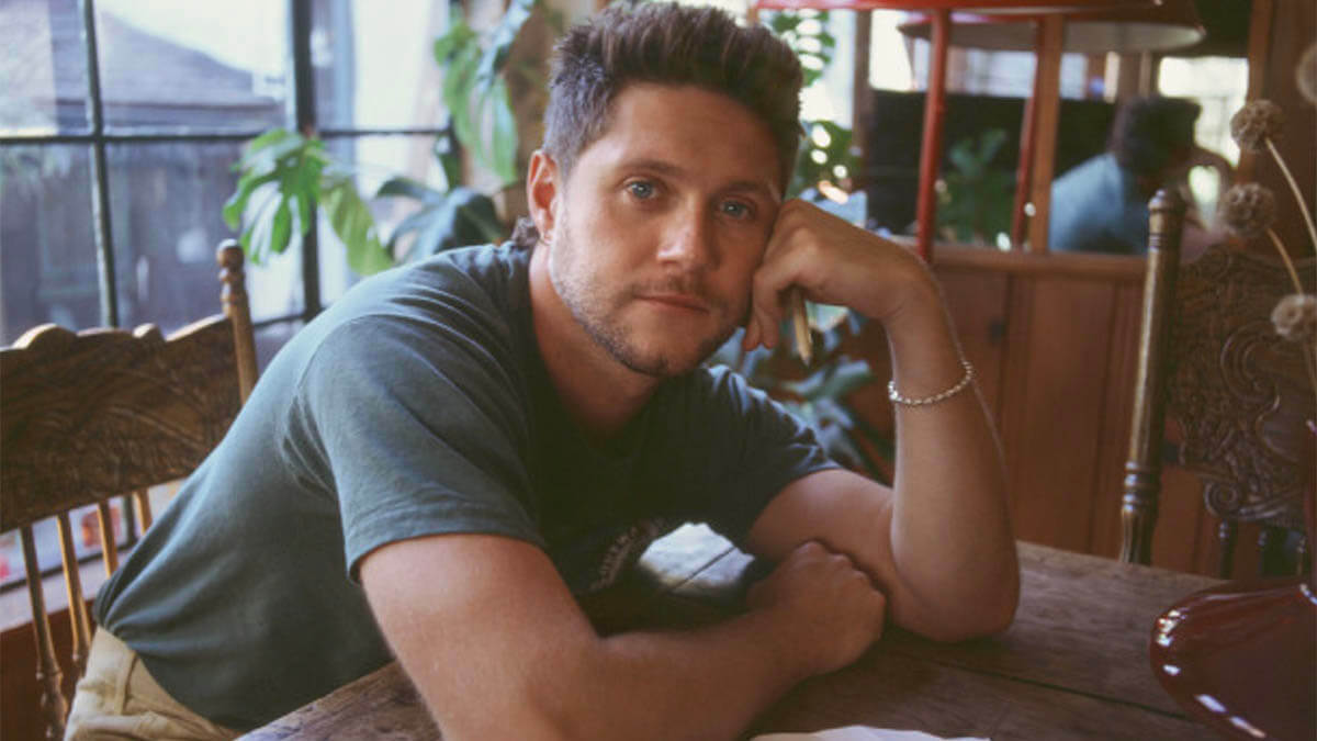 ナイル・ホーラン、6/5(金)に新作アルバム『Dinner Party』リリース!タイトル曲を先行公開!