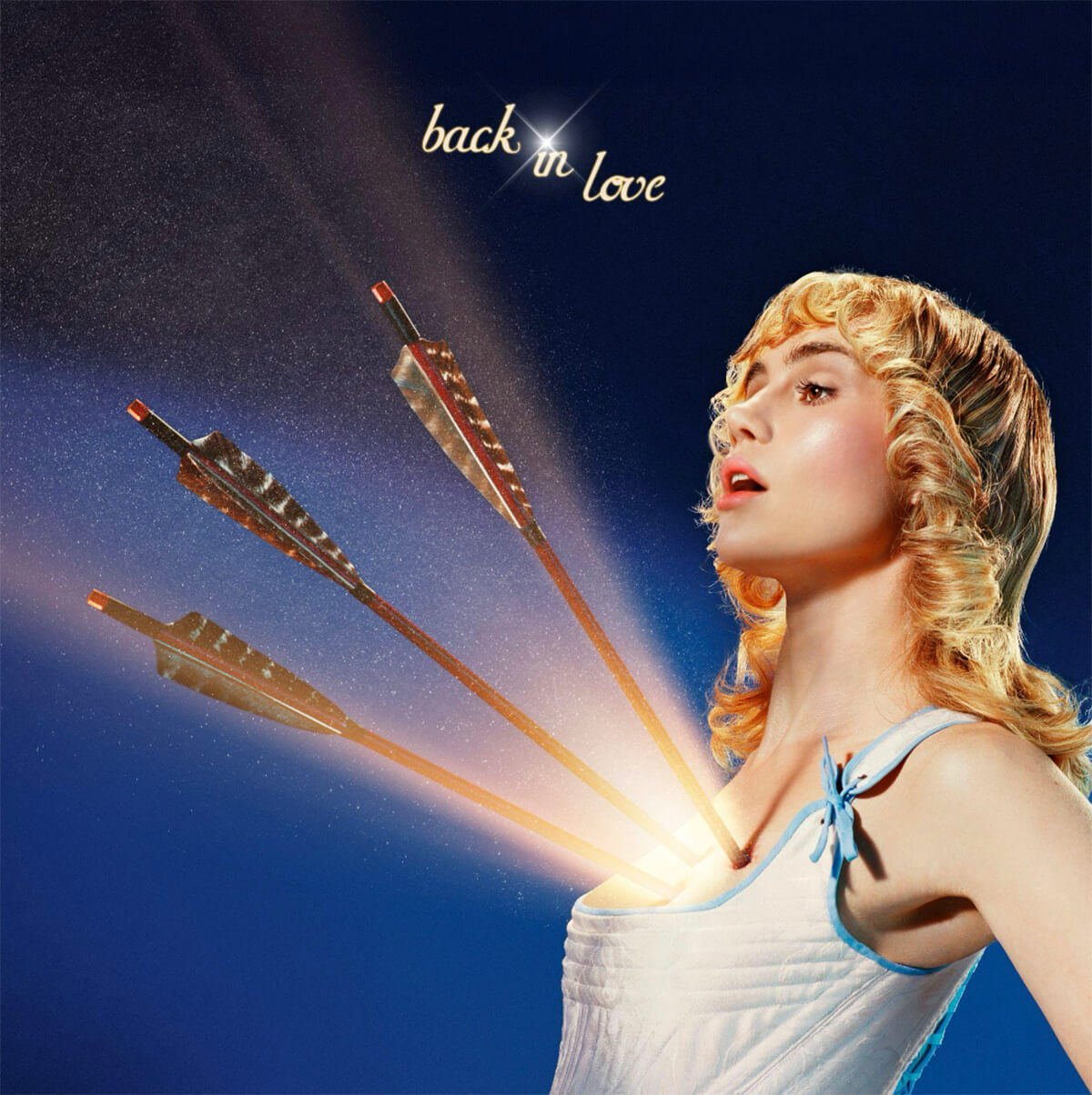 Suki Waterhouse「Back in Love」