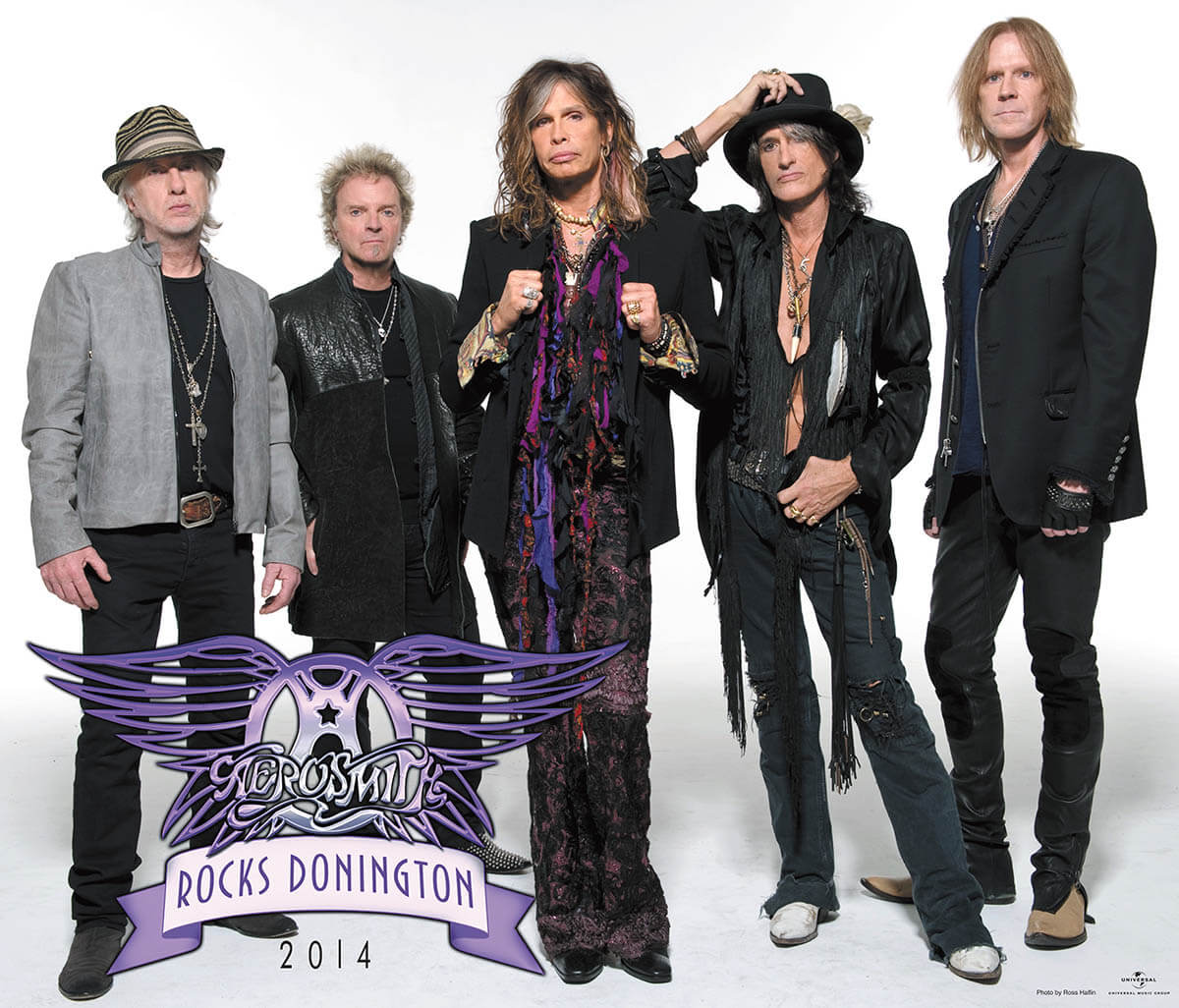 『エアロスミス・ロックス・ドニントン2014』日本限定の等身大スタンディ