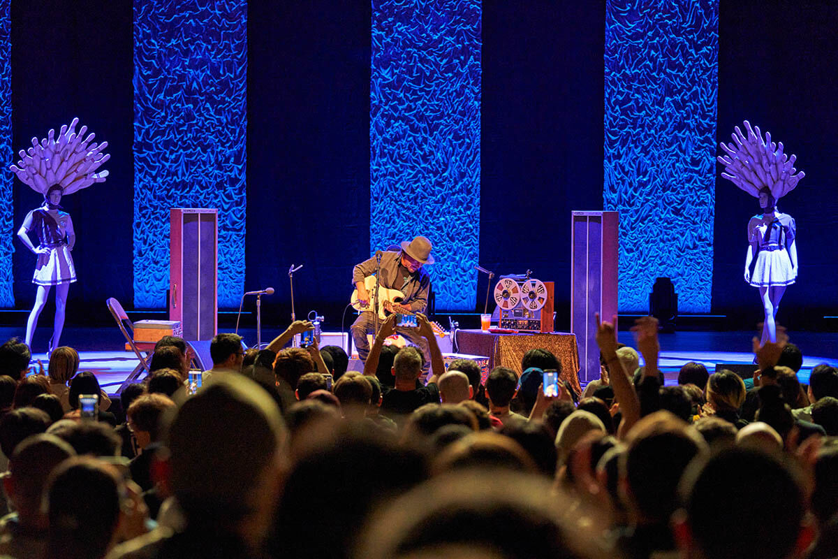 Photo by Kazuhisa Niizawa