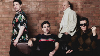 ハード・ファイ、ザ・クラッシュにインスパイアされた新曲「Looking For Fun」のリリック・ビデオを公開