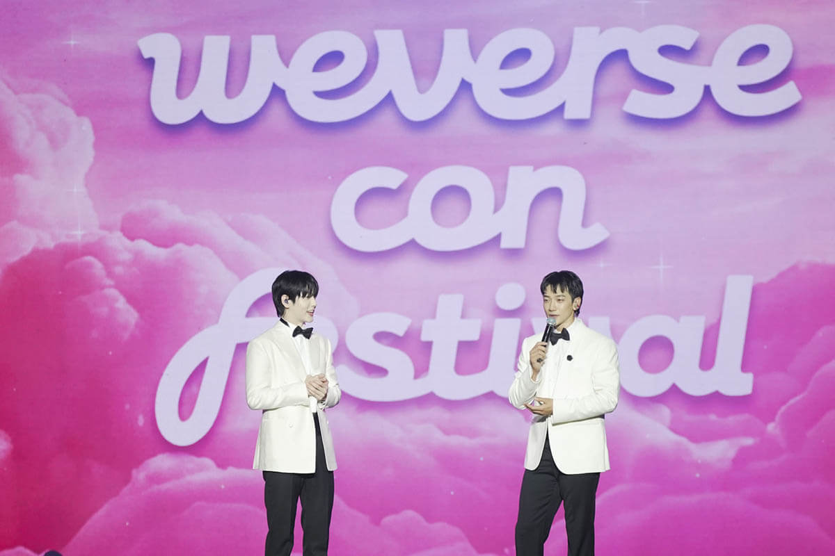 2026 Weverse Con Festival Weverse Con トリビュートステージに立つRAIN(ピ)とSOOBIN
